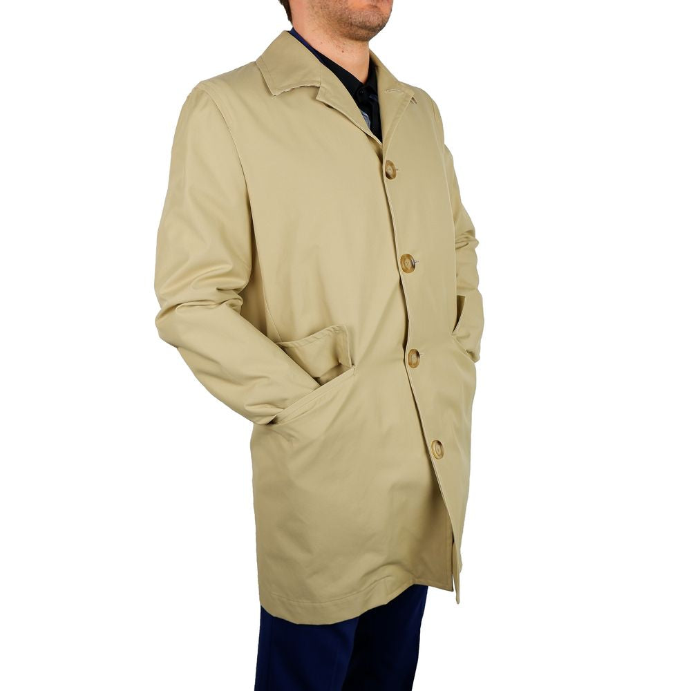 Aquascutum Elegant beige trench coat - a classic in the wardrobe